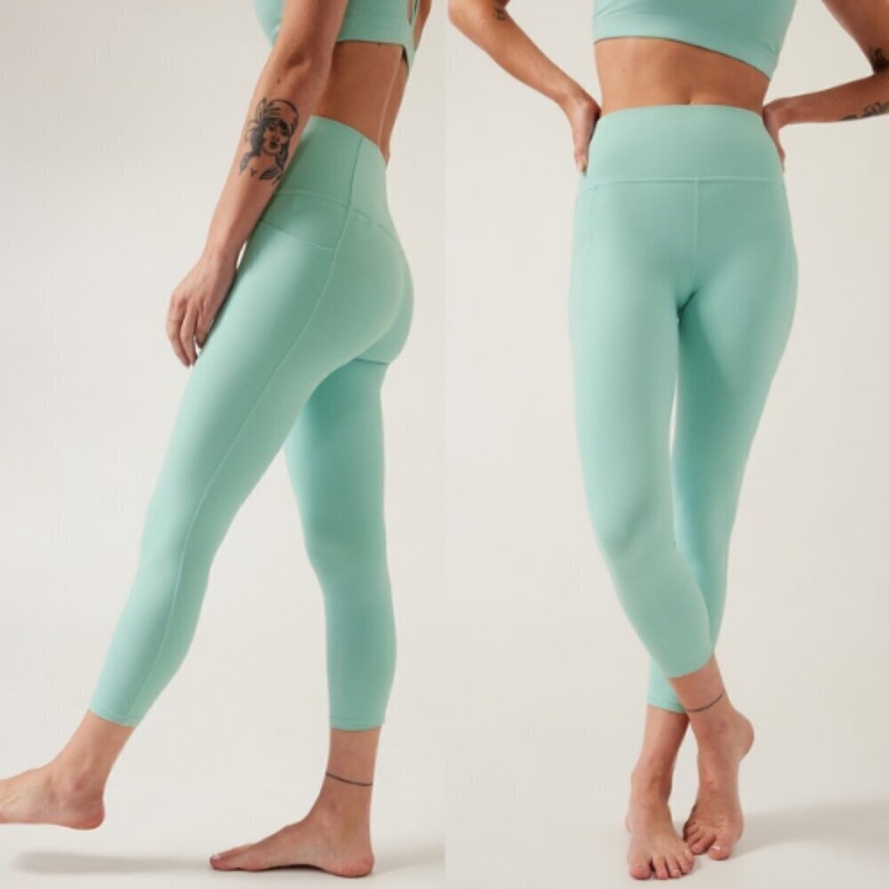 Athleta Salutation Stash Pocket II 7/8 Tight leggings XS 26499